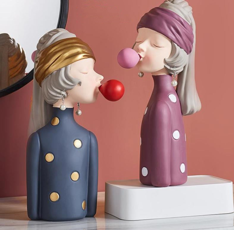 Creative Ornaments For Girls Blowing Bubbles And Holding Mice